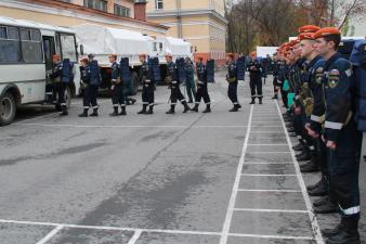 Тренировка посадки личного состава на транспорт и загрузки имущества