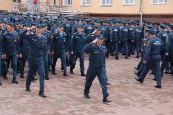 Еженедельное построение личного состава учебного заведения