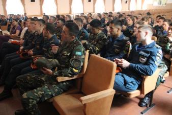 Знать нашу историю и традиции очень важно