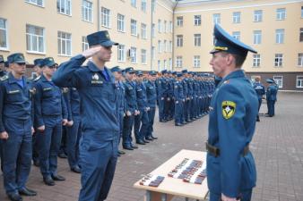 09.09.2016 Вручение офицерских погон курсантам выпускных курсов